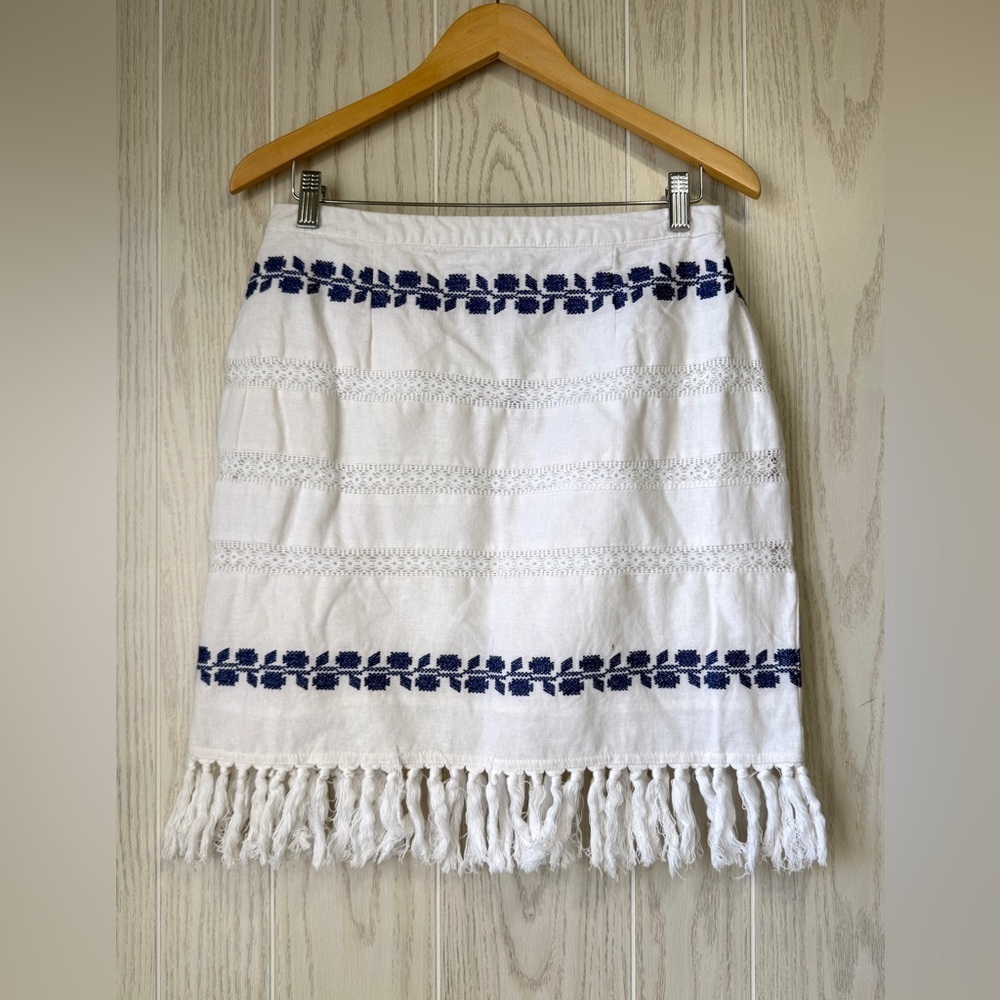 For Cynthia White Linen Blend Tassel Hem Skirt Size M NWT
